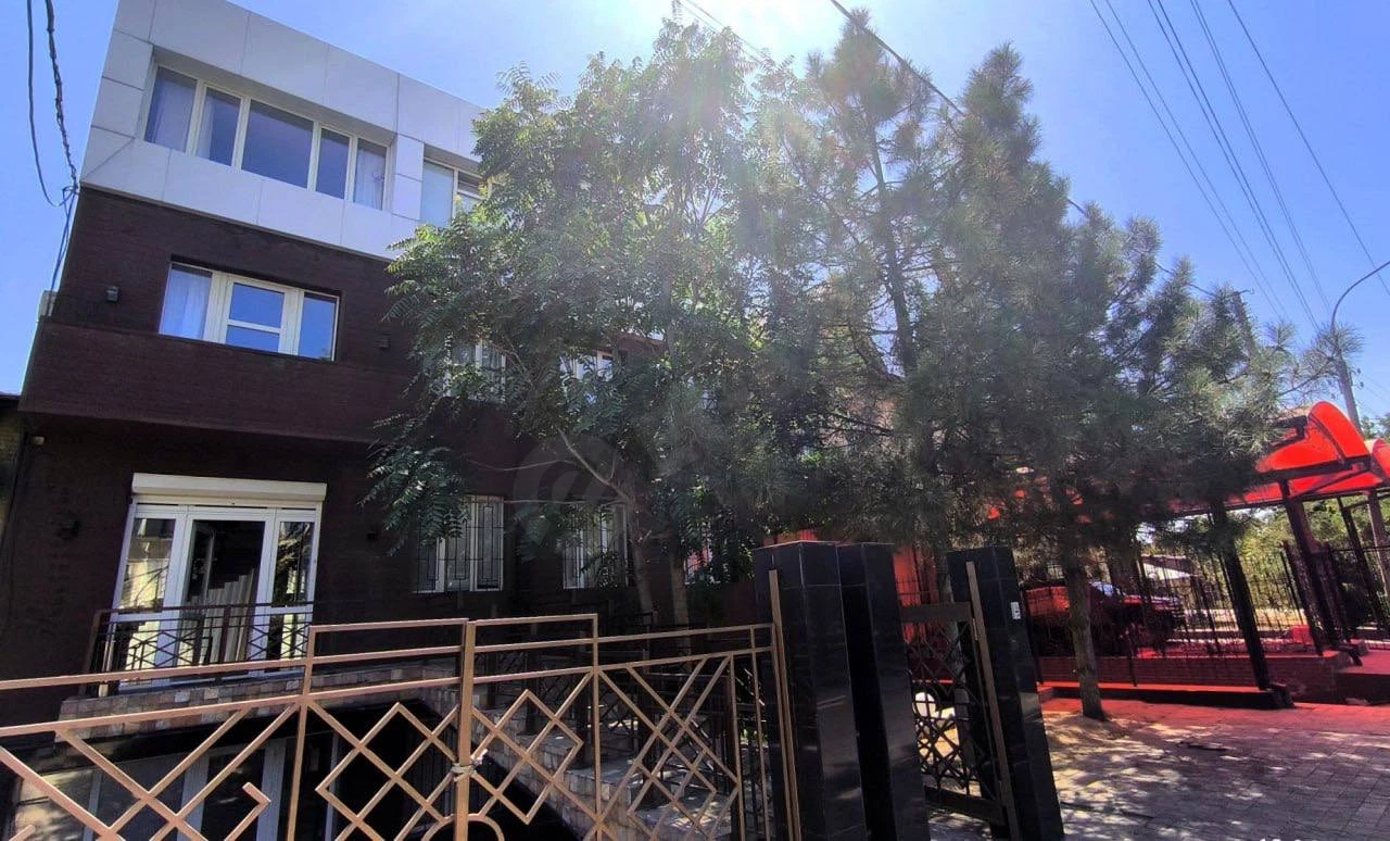 Дом под офис, 328м2, 4 этажа, Яккасарайский район — фото 2/8