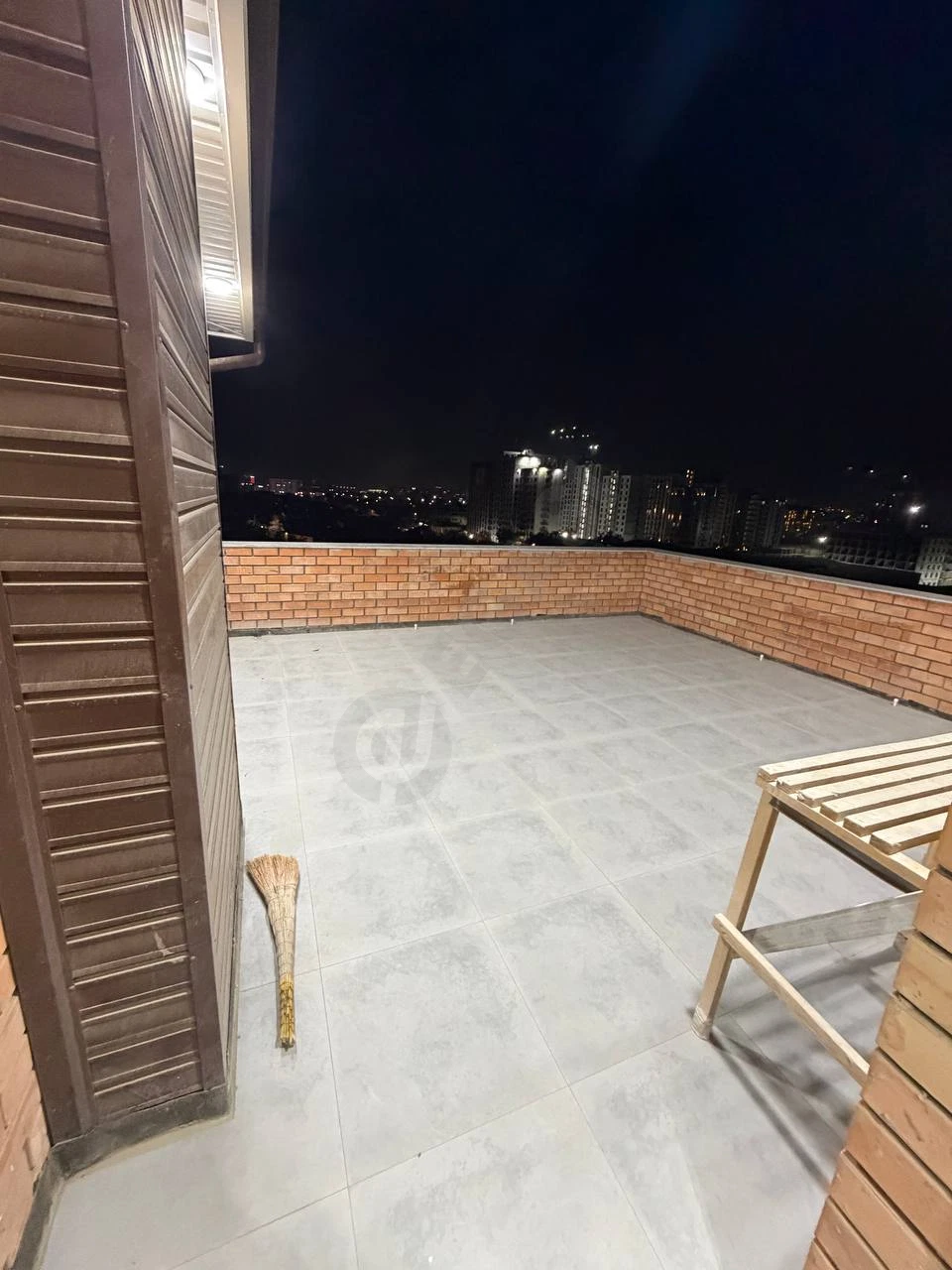 3/8/8 Apartment, euro renovation, terrace 31 m² — photo 3/8