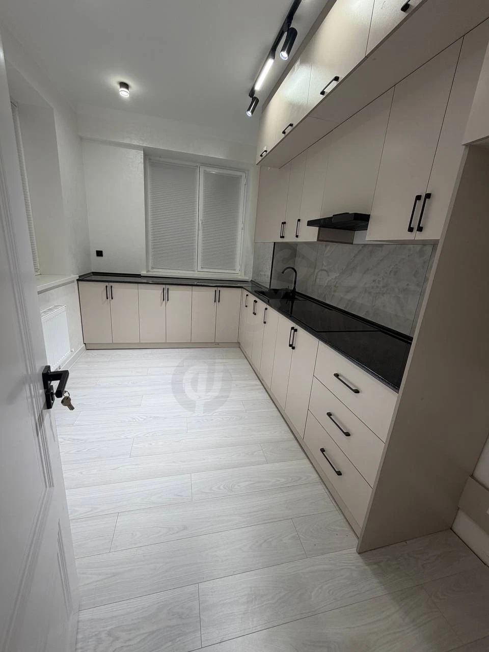 3/8/8 Apartment, euro renovation, terrace 31 m² — photo 7/8