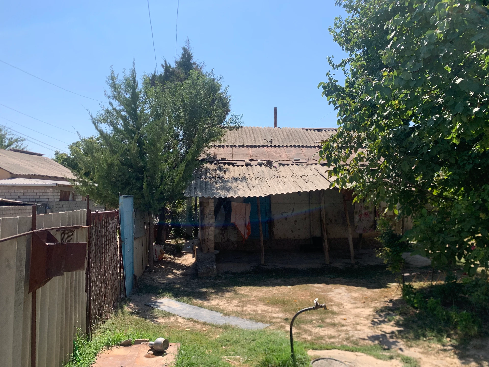 Uydagi yarim sotiladi - Cover Photo