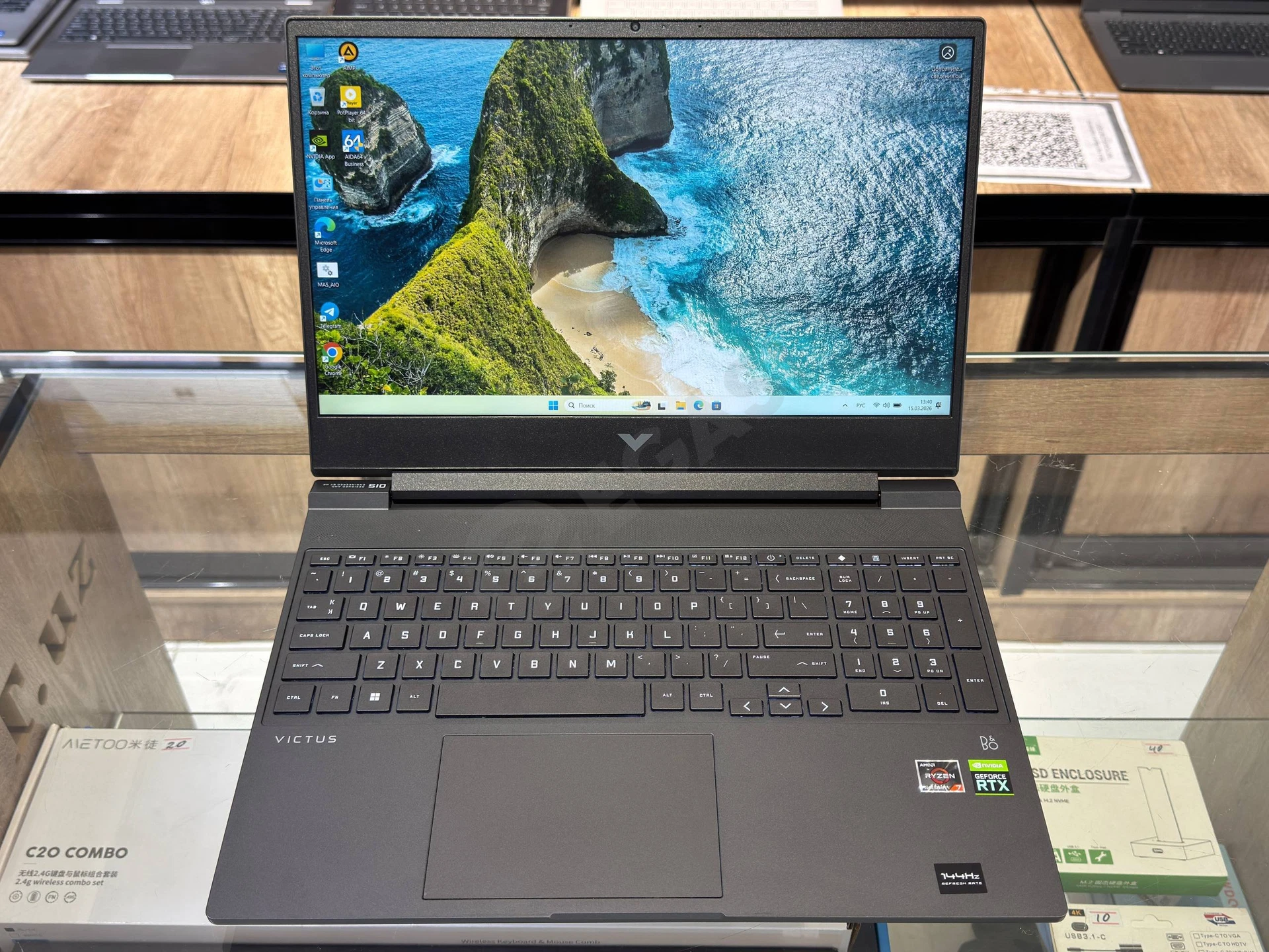 HP Victus - Cover Photo