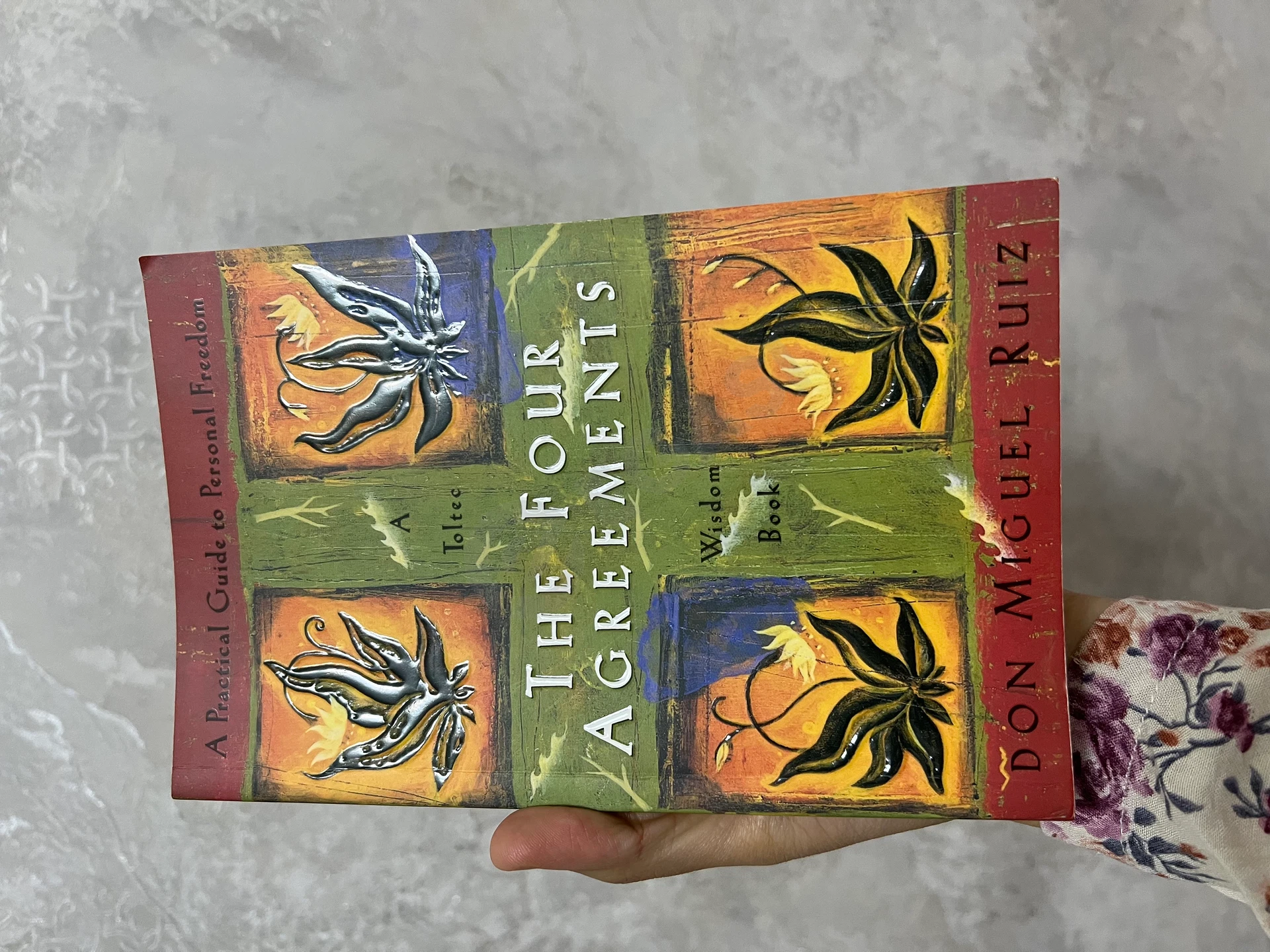 The Four Agreements - A Toltec Wisdom Book - Cover Photo