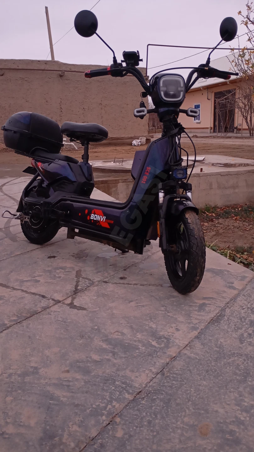yangi Orqa yuk qutisi va ikki o‘rindiqli elektr skuter — rasm 3/5