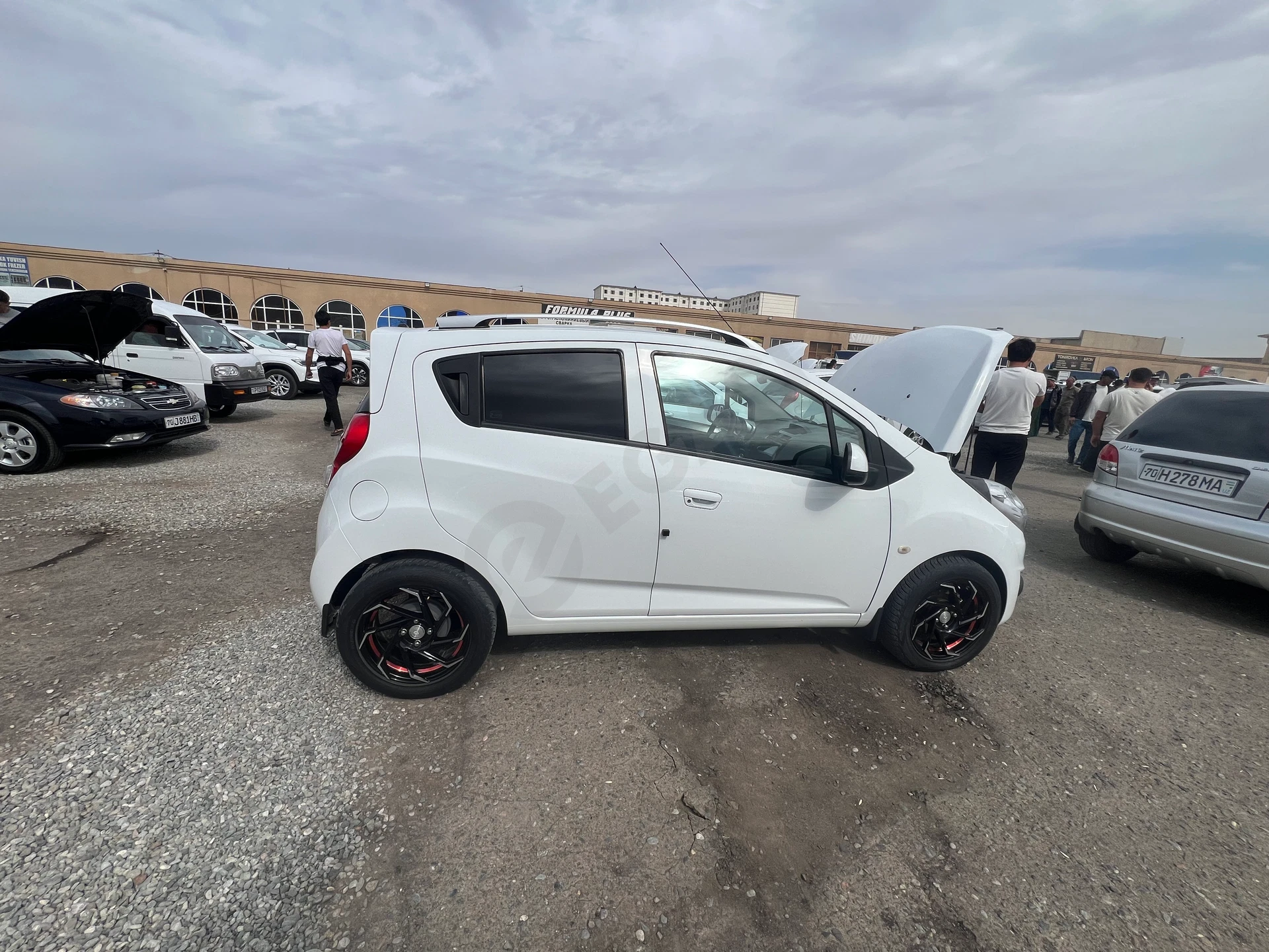 Chevrolet Spark, 2023 avtomat - Cover Photo