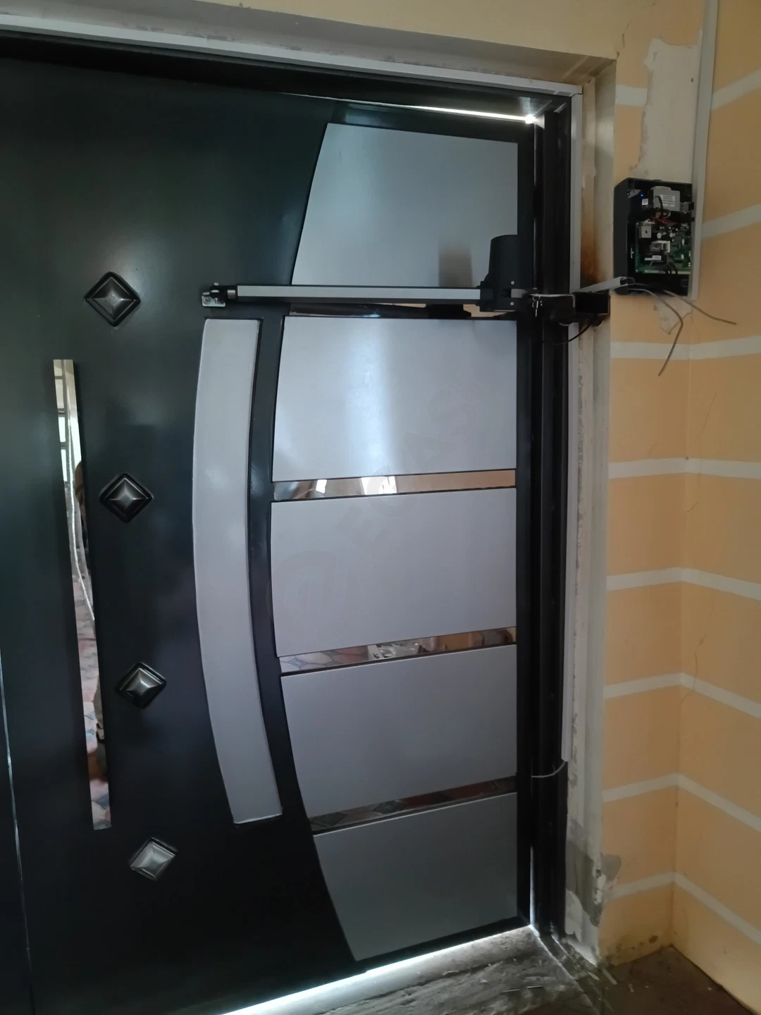 Image 4