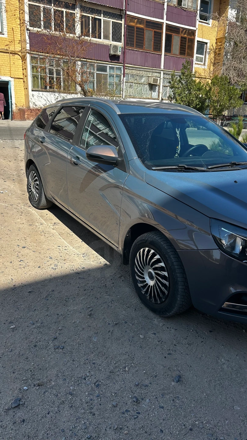 Lada VAZ Vesta - Cover Photo