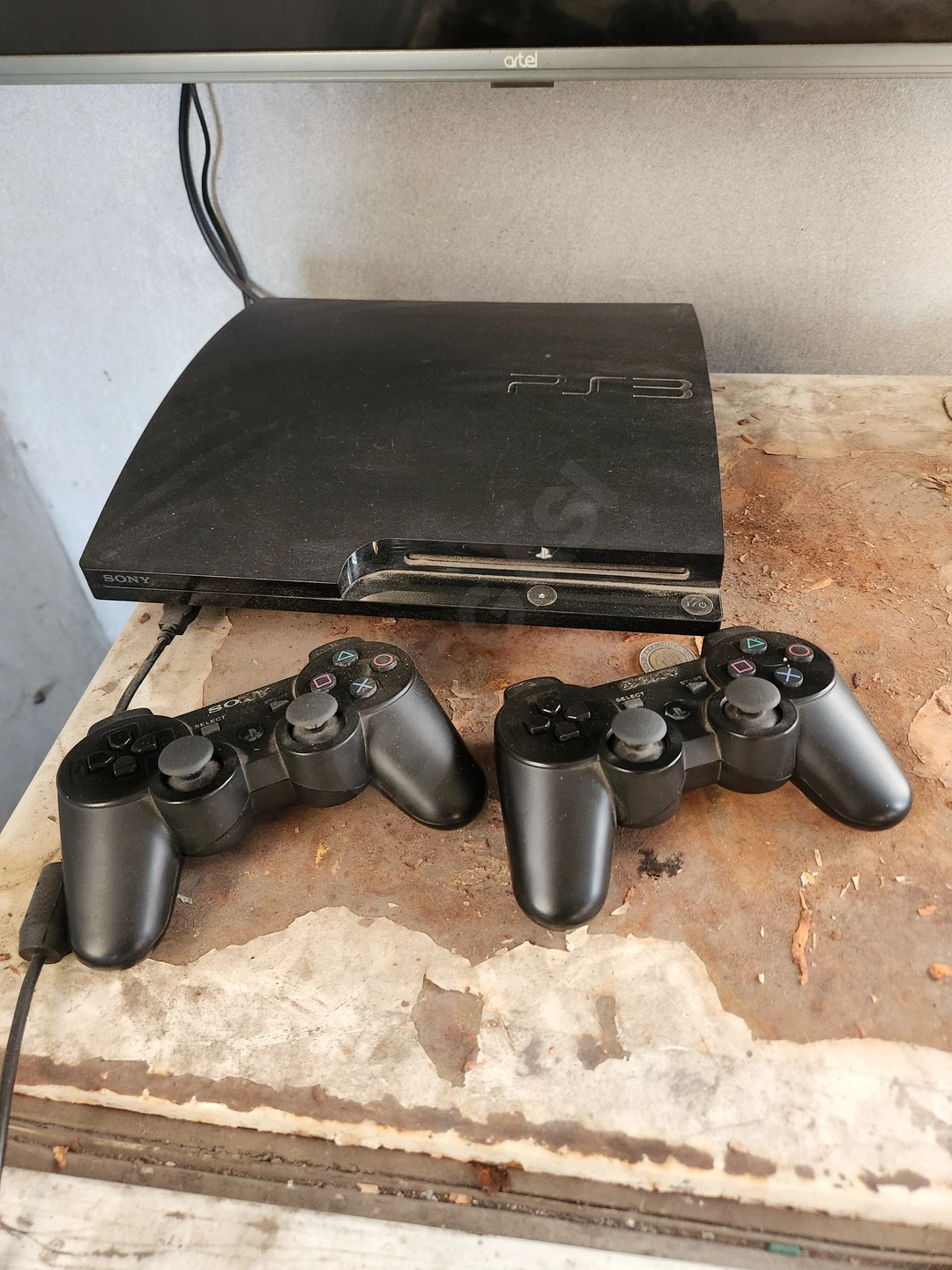 PS3 yangidek plomba. 500 gb 35+ top oyinlari bor. 4 ta jostik ideal - Cover Photo