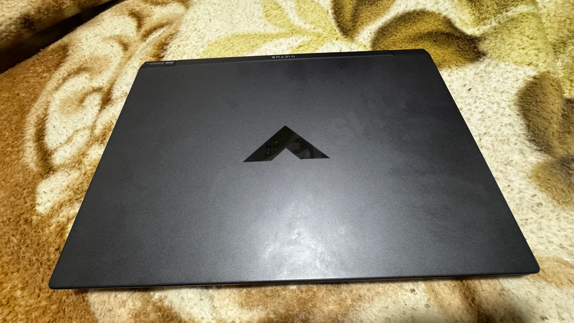 hp victus - Cover Photo