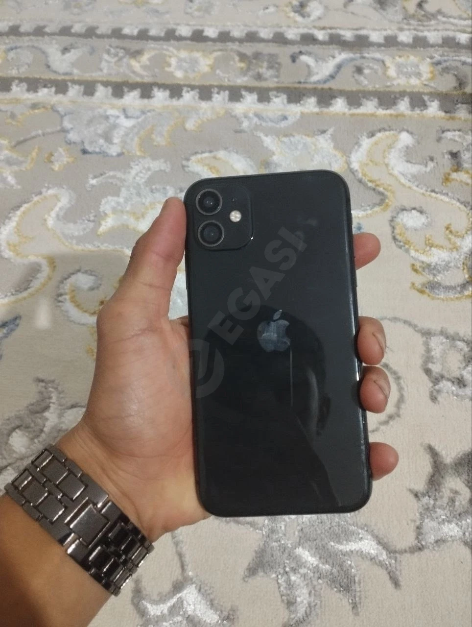 iphone 11 - Cover Photo