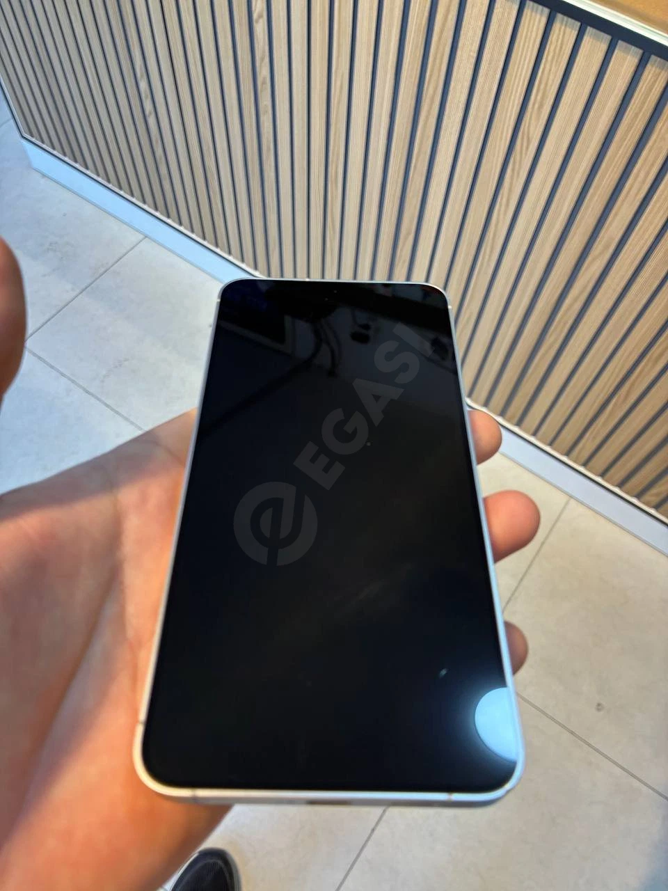 Samsung s24 pilus - Cover Photo