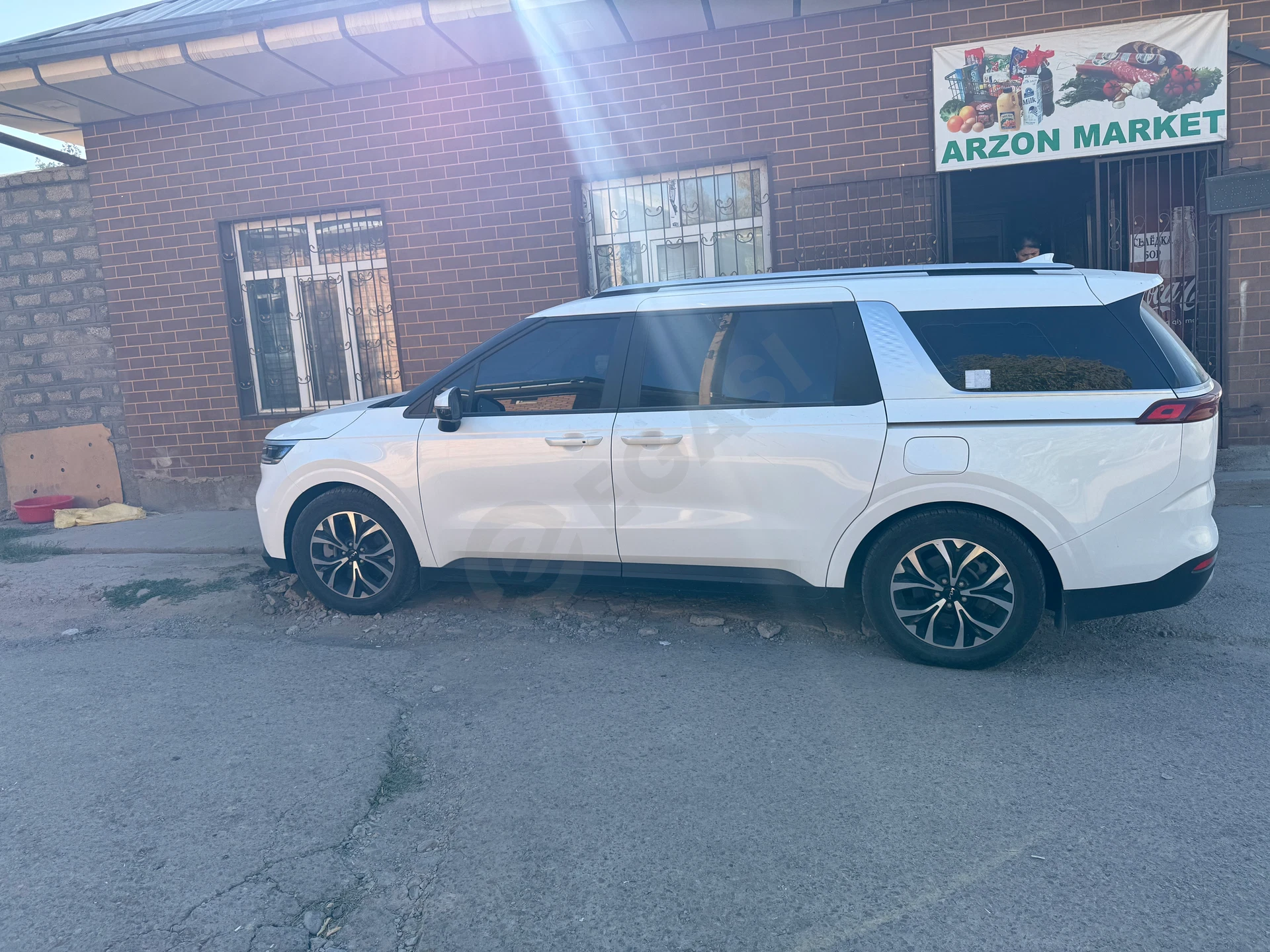 Kia carnival — rasm 2/7