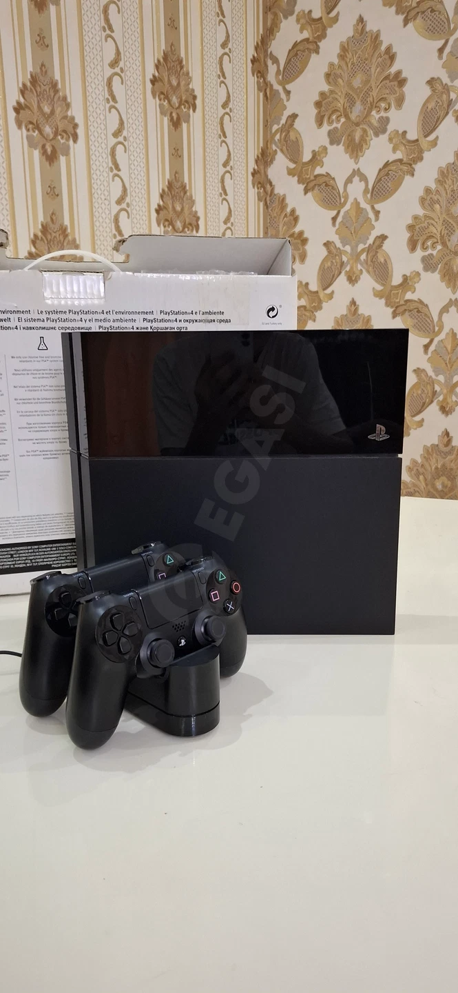 PlayStation 4 fat — rasm 3/8
