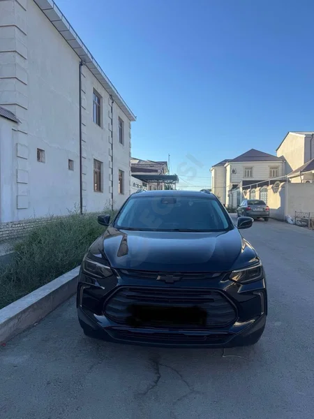 Tracker 2 Premier - Cover Photo