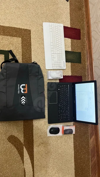 Acer core i7-7500U CPU, 2.70 GHz, RAM(operativka)- - Cover Photo