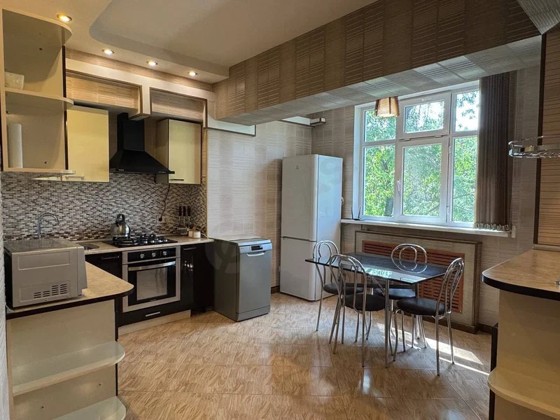 Sotiladi: 3 xonali kvartira, 82 m², Mirobod — rasm 2/10