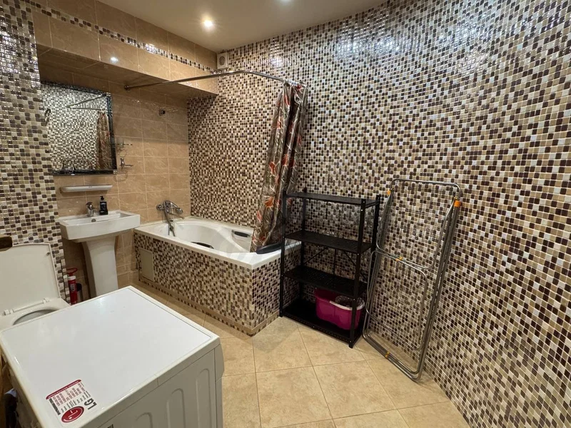 Sotiladi: 3 xonali kvartira, 82 m², Mirobod — rasm 3/10