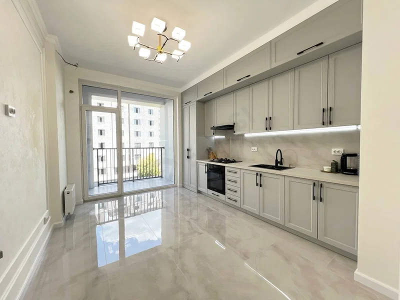 Sotiladi: 4 xonali kvartira, 122 m², Mirzo Ulug'bek — rasm 1/10