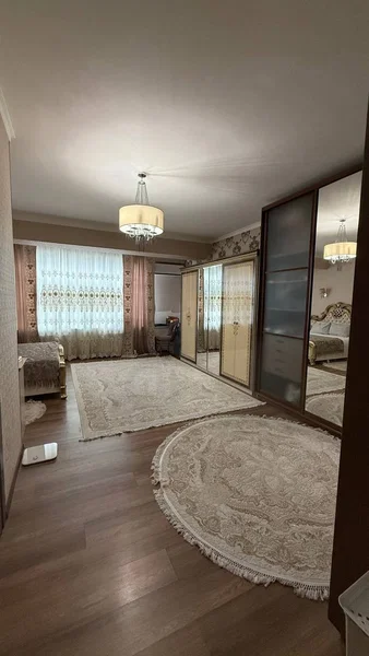 Sotiladi: 4 xonali kvartira, 155 m², Mirobod — фото 2/10