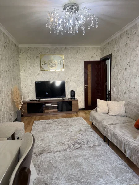 Sotiladi: 3-xonali kvartira, 78 m², Mirzo Ulug'bek · ID 7114 — rasm 1/7