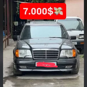 Mercedes-Benz E320 1993