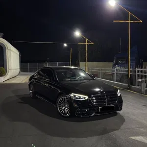 Mercedes-Benz S450 2023