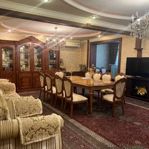 4-xonali kvartira, 200 m², yevro remont, Nukus