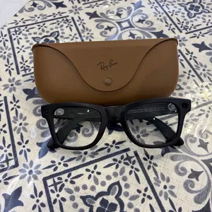 Arenda Ray Ban meta
