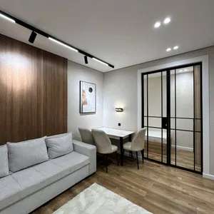 Sotiladi: 3 xonali kvartira, 32 m², Yashnobod